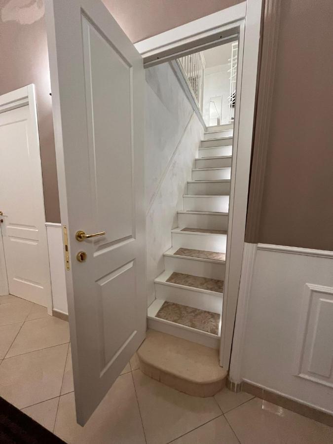 Ferienwohnung La Dimora Del Principe Neapel Exterior foto