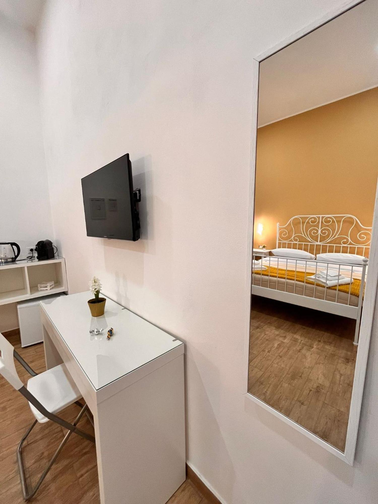 Ferienwohnung La Dimora Del Principe Neapel Exterior foto