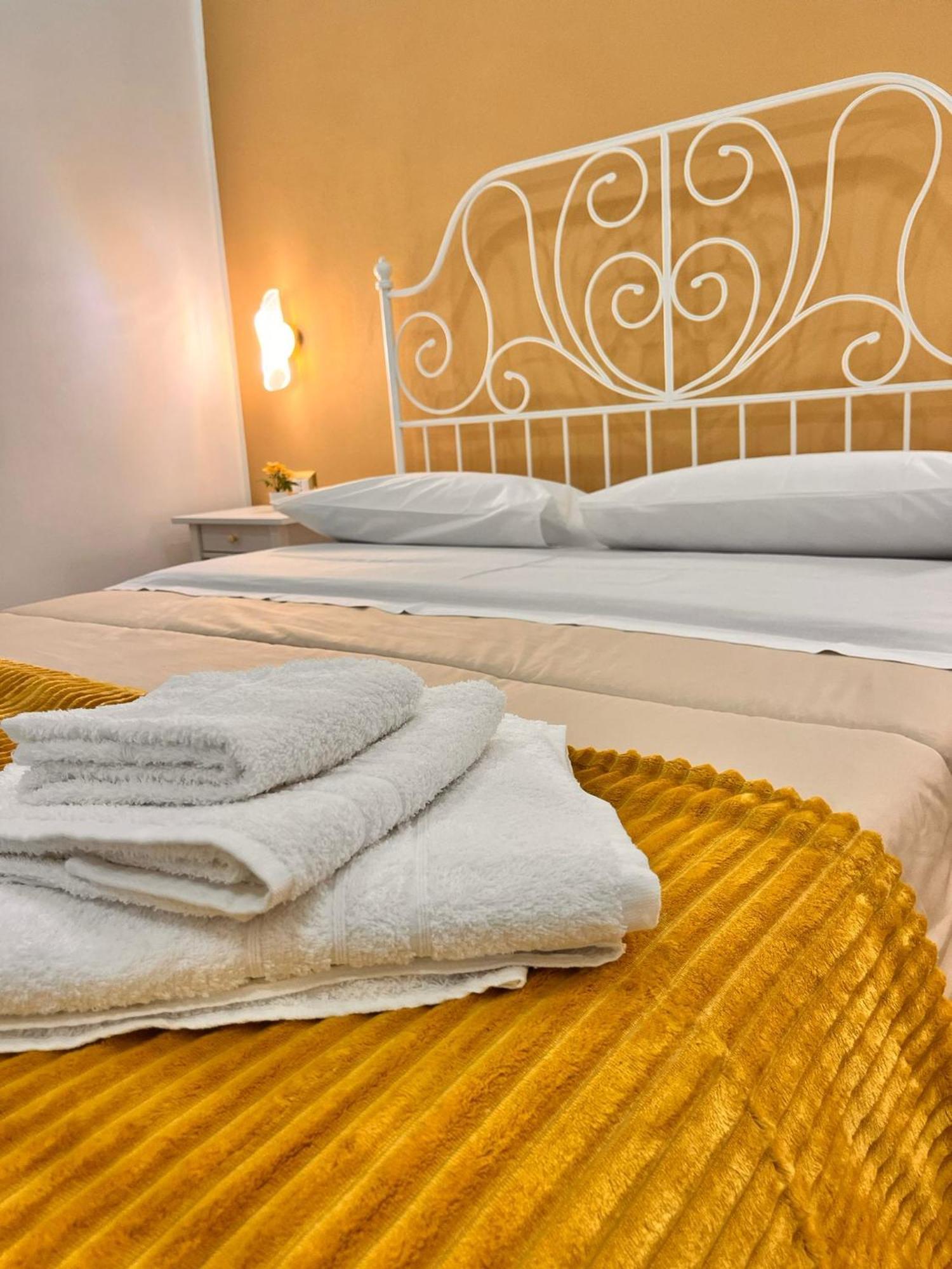 Ferienwohnung La Dimora Del Principe Neapel Exterior foto
